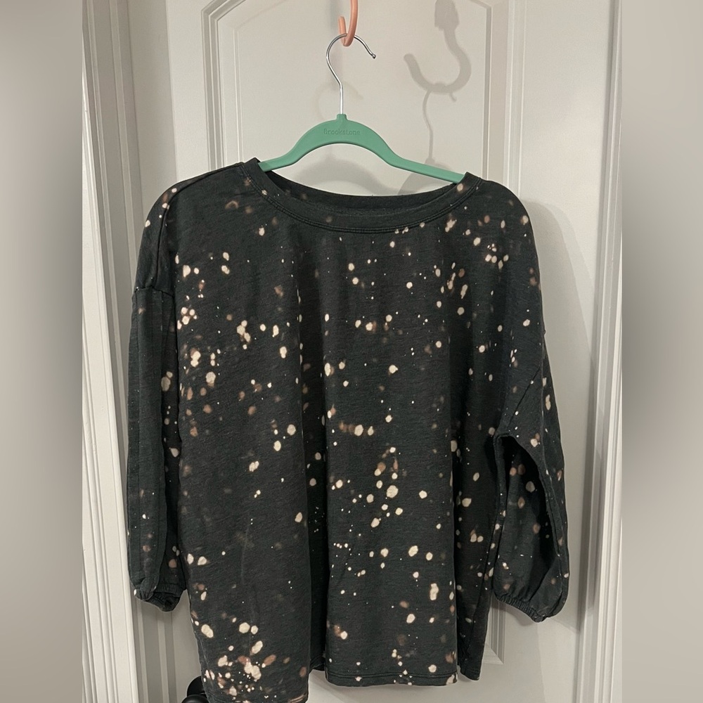 Wonderly Gray and Cream Splatter Sweatshirt